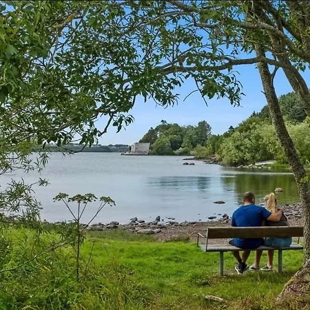 Lakeside Family